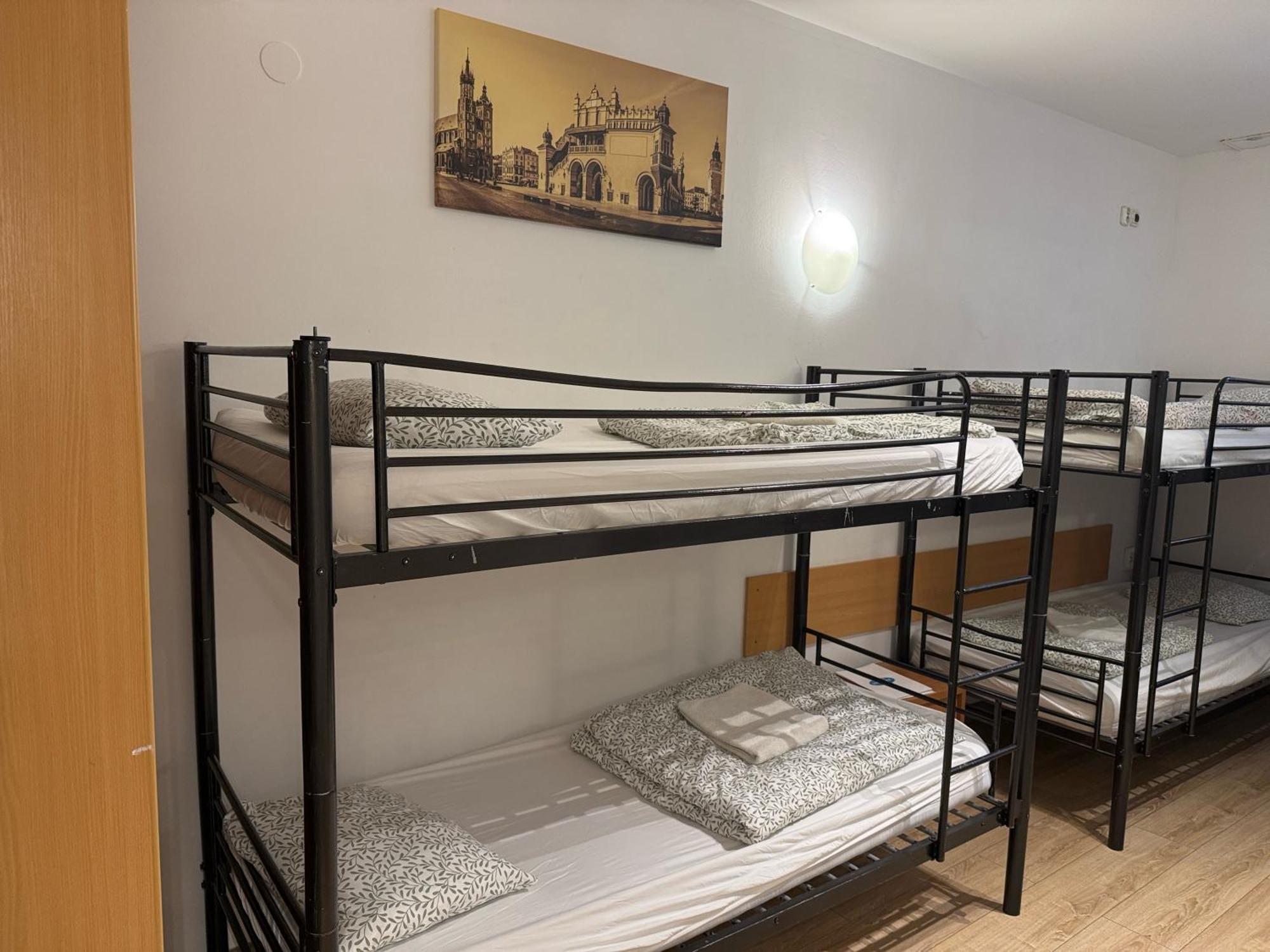 Hostel Amber *