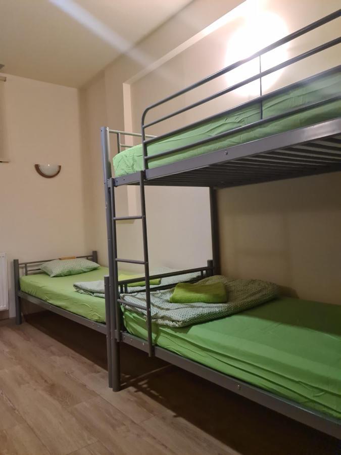 Amber Hostal *